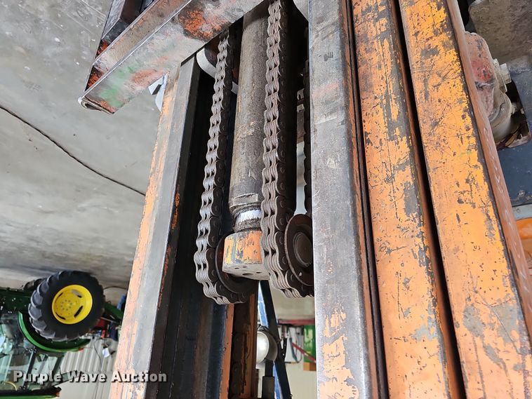 image for item NT9798 Toyota 02-5FD45  forklift