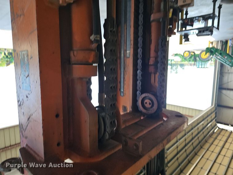 image for item NT9798 Toyota 02-5FD45  forklift