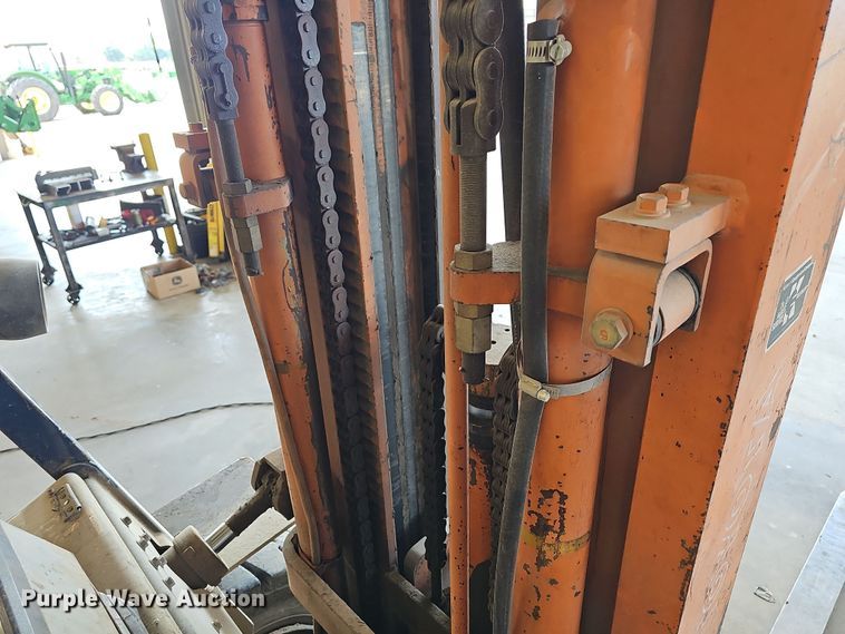 image for item NT9798 Toyota 02-5FD45  forklift