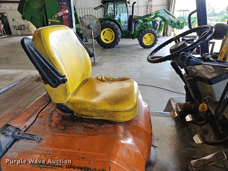 image for item NT9798 Toyota 02-5FD45  forklift