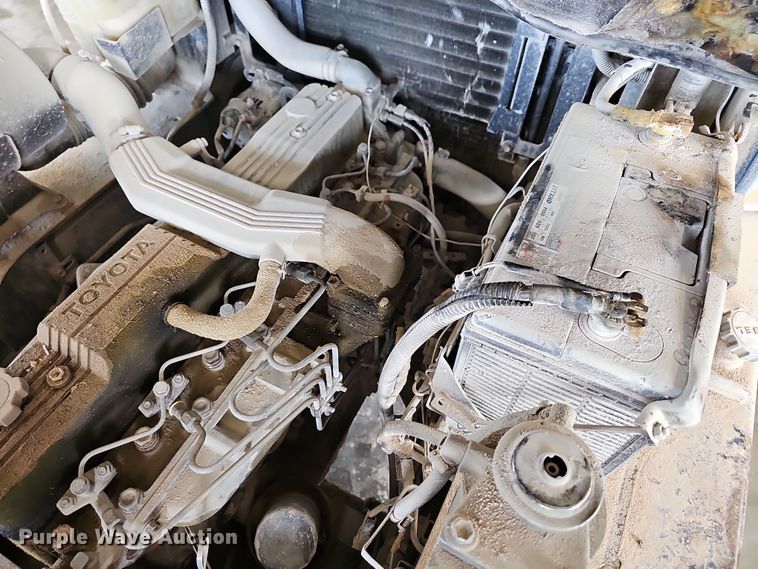 image for item NT9798 Toyota 02-5FD45  forklift