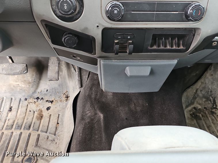 image for item NT9810 2015 Ford F250 Super Duty XLT  SuperCab pickup truck