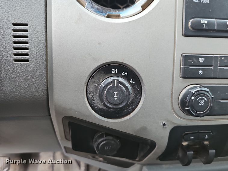 image for item NT9810 2015 Ford F250 Super Duty XLT  SuperCab pickup truck