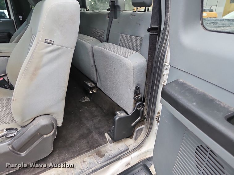 image for item NT9810 2015 Ford F250 Super Duty XLT  SuperCab pickup truck