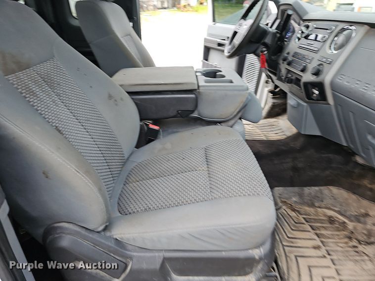 image for item NT9810 2015 Ford F250 Super Duty XLT  SuperCab pickup truck