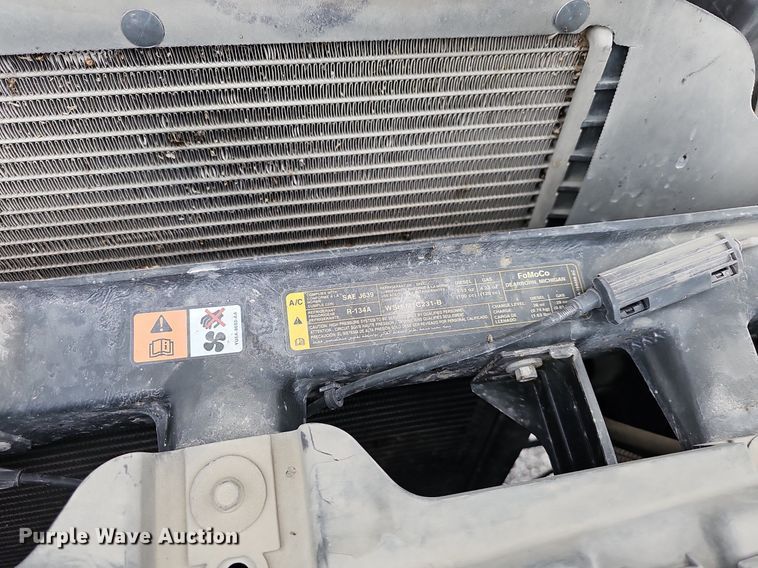 image for item NT9810 2015 Ford F250 Super Duty XLT  SuperCab pickup truck