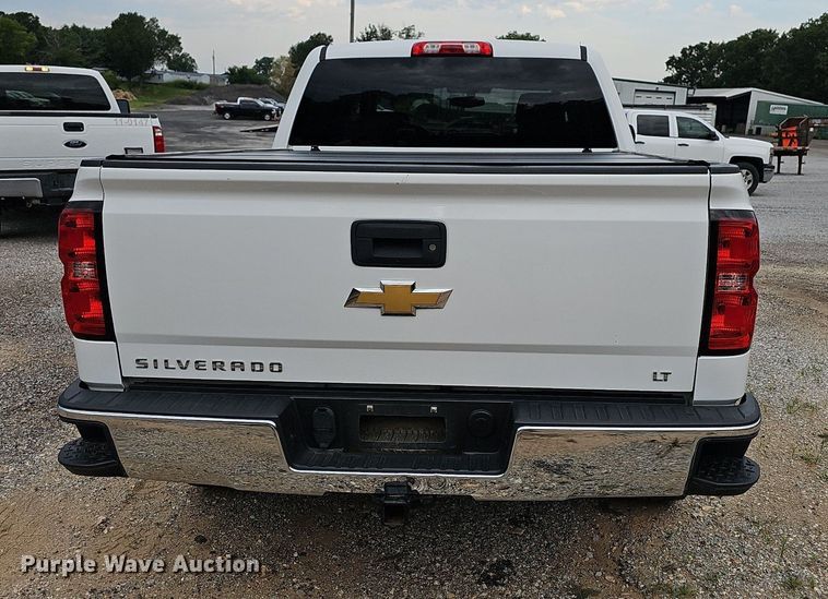 image for item NT9811 2018 Chevrolet Silverado 1500  Crew Cab pickup truck