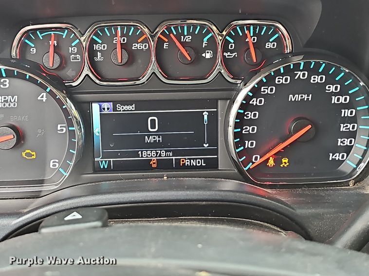 image for item NT9811 2018 Chevrolet Silverado 1500  Crew Cab pickup truck