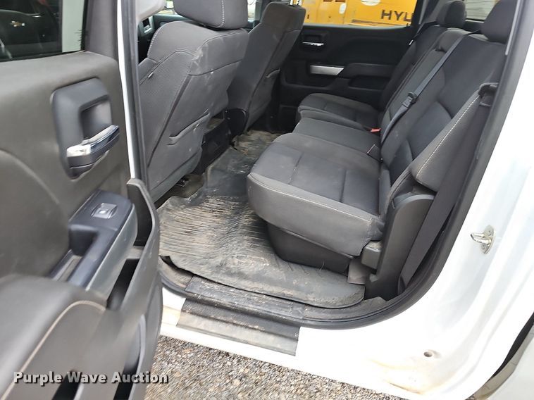 image for item NT9811 2018 Chevrolet Silverado 1500  Crew Cab pickup truck