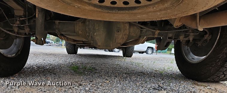 image for item NT9811 2018 Chevrolet Silverado 1500  Crew Cab pickup truck