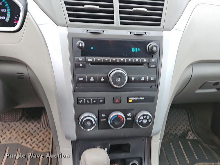 image for item NT9814 2012 Chevrolet Traverse LT  SUV