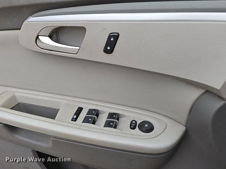 image for item NT9814 2012 Chevrolet Traverse LT  SUV