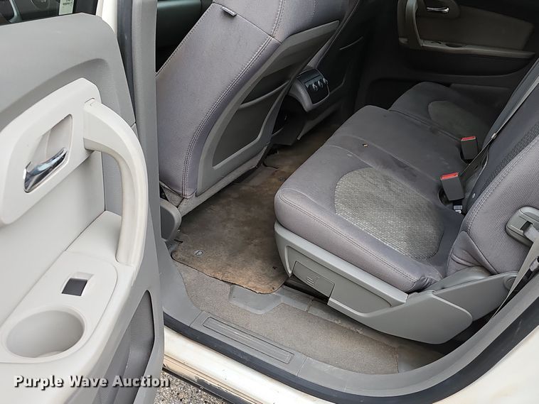 image for item NT9814 2012 Chevrolet Traverse LT  SUV