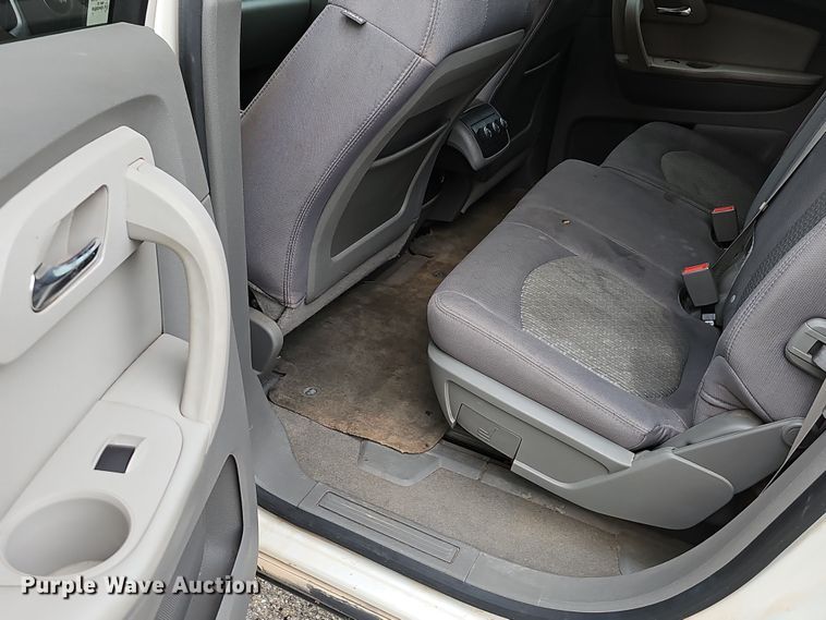 image for item NT9814 2012 Chevrolet Traverse LT  SUV