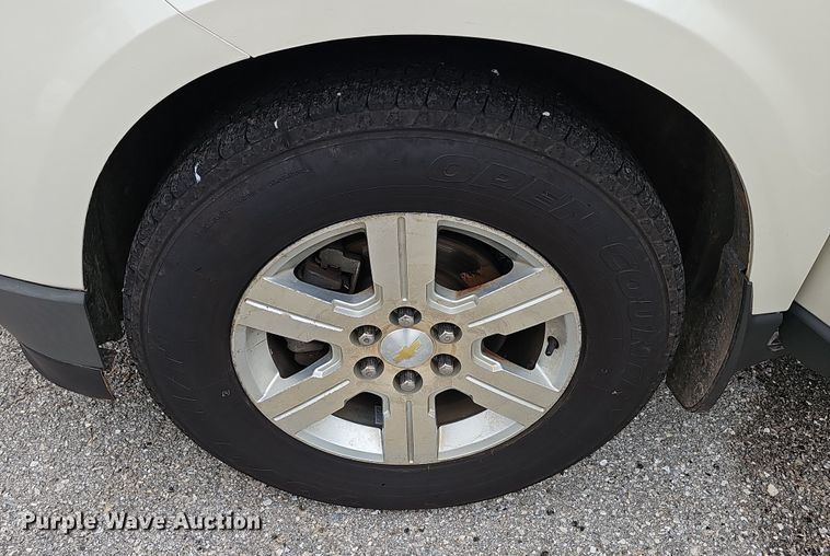 image for item NT9814 2012 Chevrolet Traverse LT  SUV