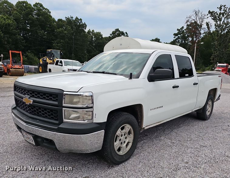 image for item NT9819 2014 Chevrolet Silverado 1500  Crew Cab pickup truck