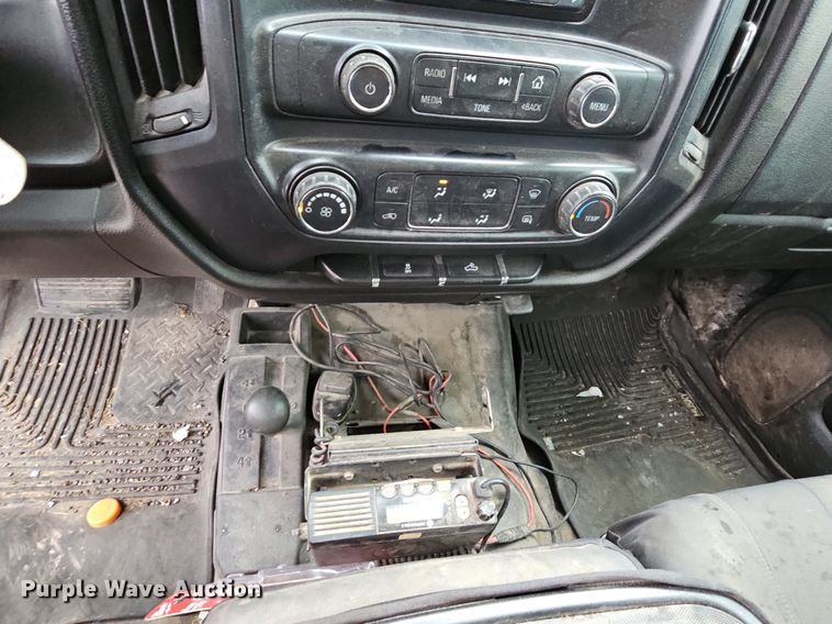 image for item NT9819 2014 Chevrolet Silverado 1500  Crew Cab pickup truck