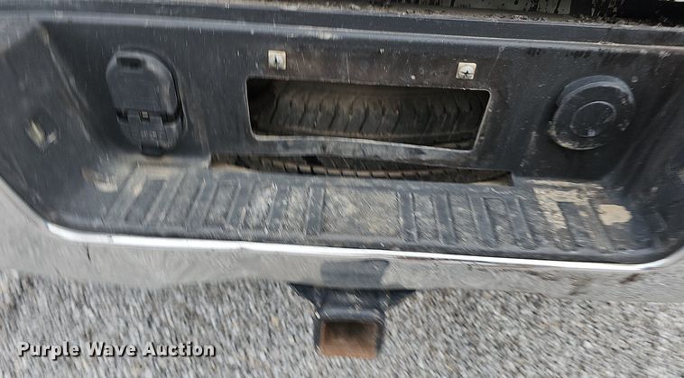 image for item NT9819 2014 Chevrolet Silverado 1500  Crew Cab pickup truck