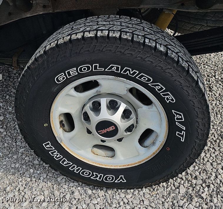 image for item NT9885 2013 GMC Sierra 2500HD  Ext. Cab pickup truck