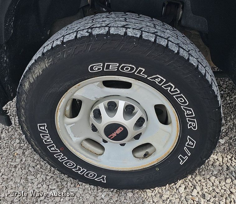 image for item NT9885 2013 GMC Sierra 2500HD  Ext. Cab pickup truck