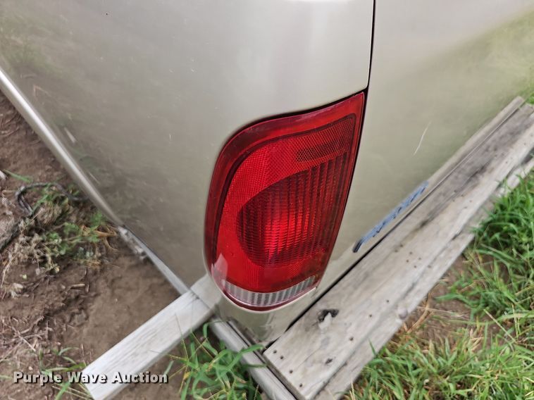 image for item NU9067 Ford F250  pickup truck bed