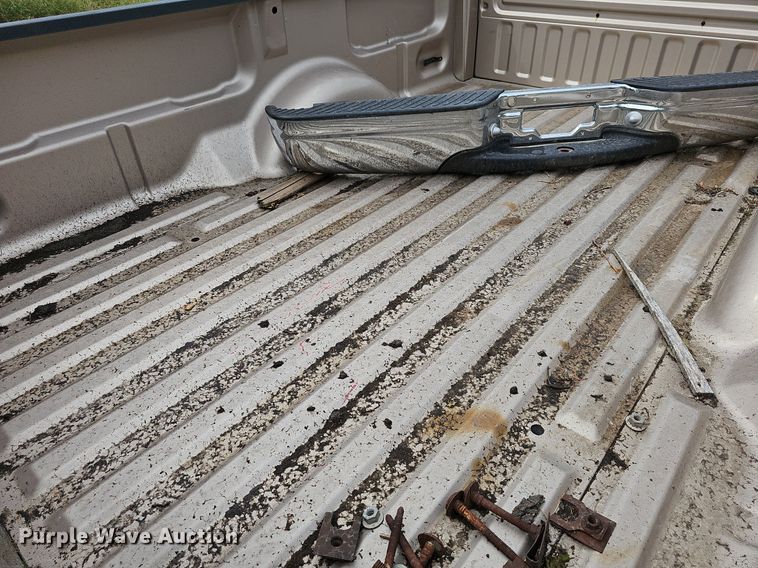 image for item NU9067 Ford F250  pickup truck bed