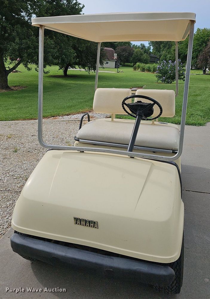 image for item NU9084 Yamaha Electric  golf cart
