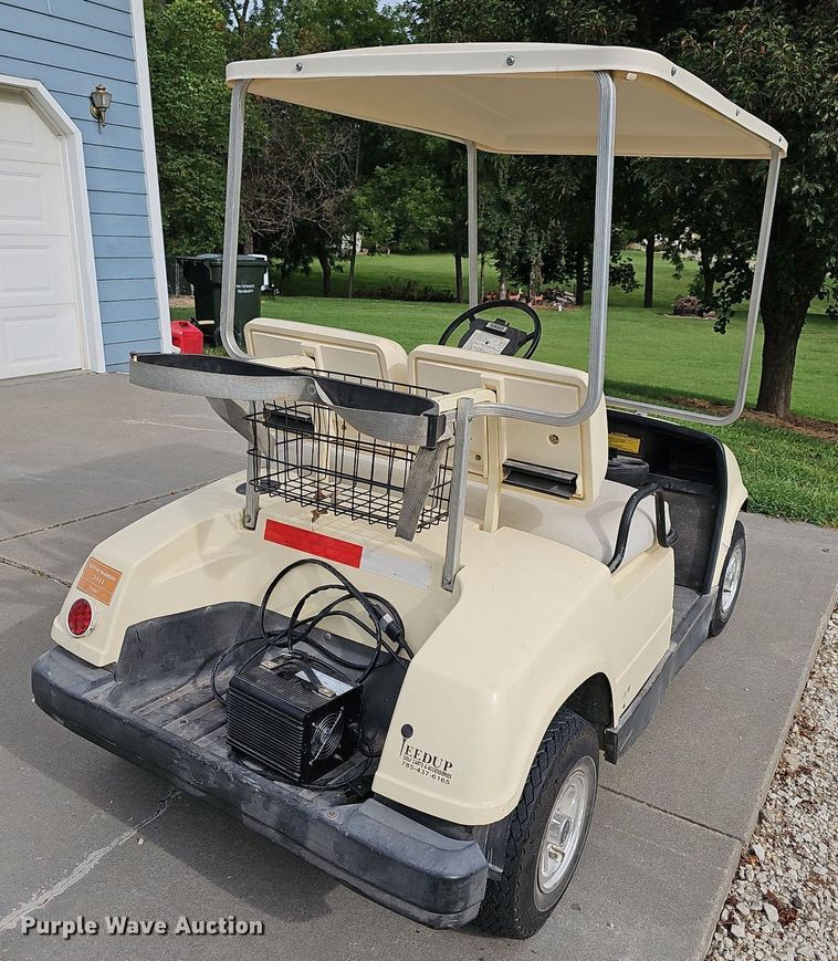 image for item NU9084 Yamaha Electric  golf cart