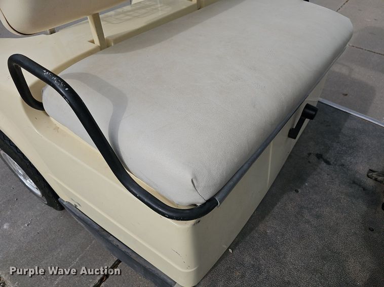 image for item NU9084 Yamaha Electric  golf cart