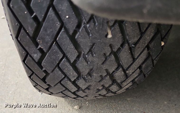 image for item NU9084 Yamaha Electric  golf cart