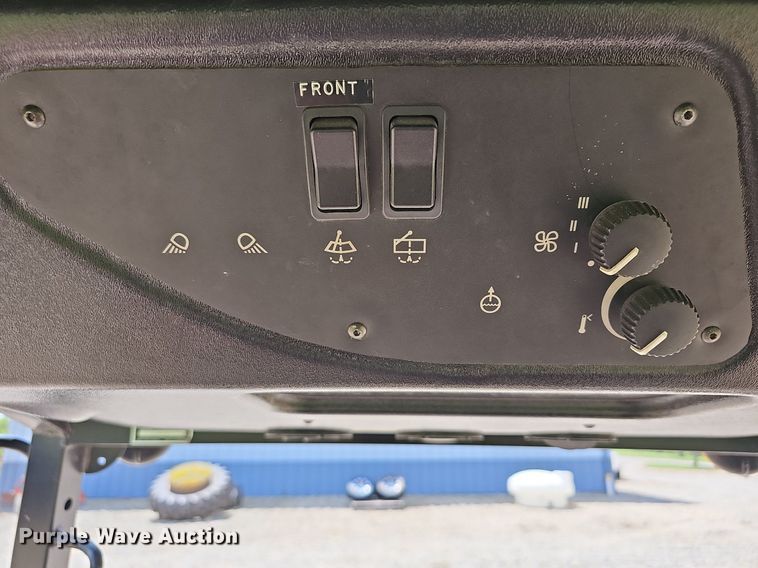 image for item NU9135 Toro  enclosed cab