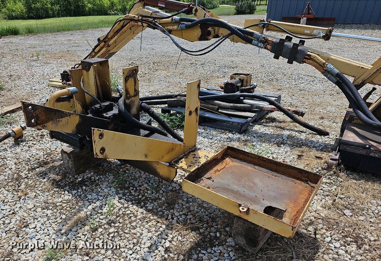 image for item NU9136 Tiger  side boom rotary mower