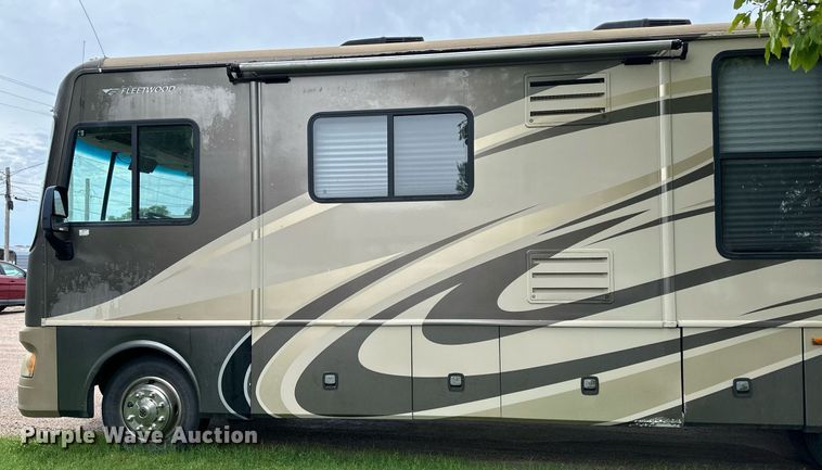 image for item NY9249 2007 Fleetwood Terra LX  RV