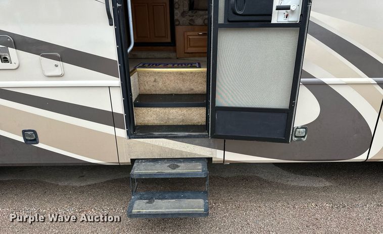 image for item NY9249 2007 Fleetwood Terra LX  RV