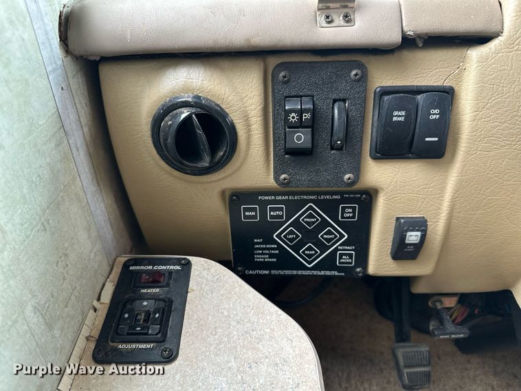 image for item NY9249 2007 Fleetwood Terra LX  RV