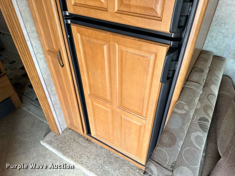 image for item NY9249 2007 Fleetwood Terra LX  RV