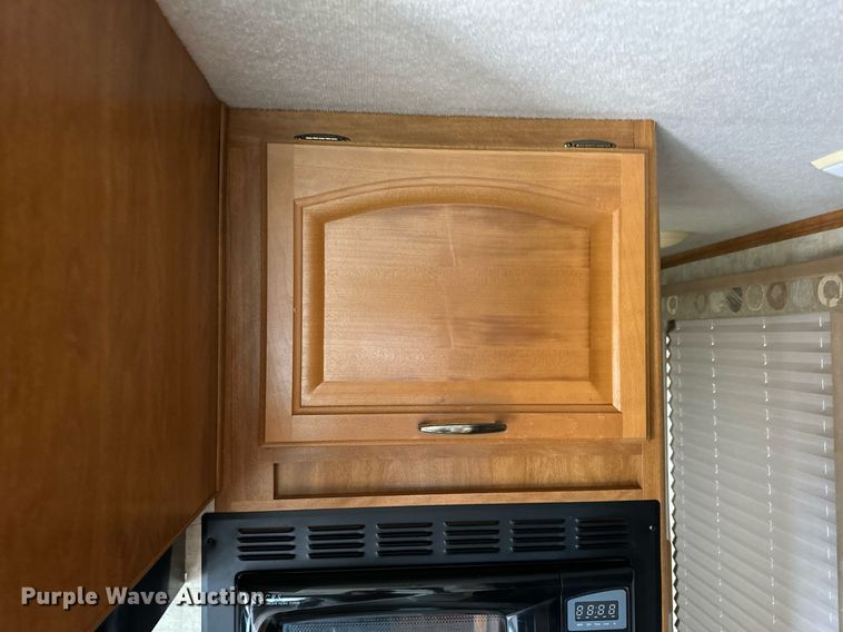 image for item NY9249 2007 Fleetwood Terra LX  RV