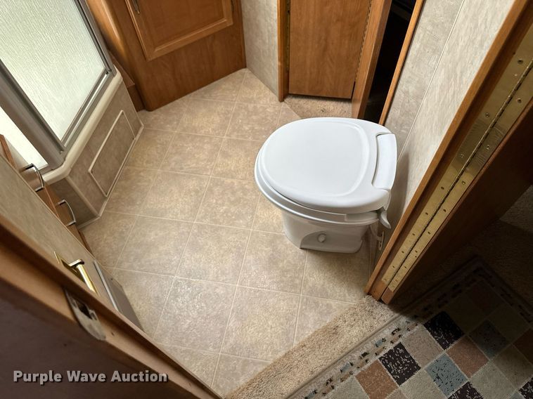 image for item NY9249 2007 Fleetwood Terra LX  RV