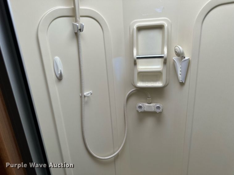 image for item NY9249 2007 Fleetwood Terra LX  RV