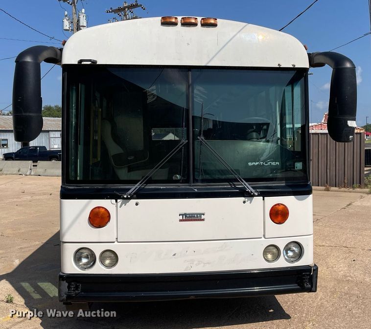 image for item NY9556 2009 Thomas Built Saf-T-Liner  bus