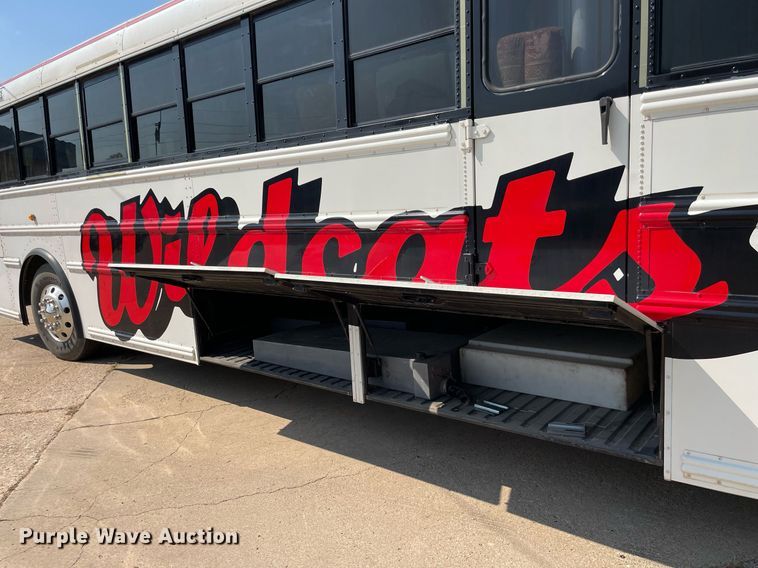 image for item NY9556 2009 Thomas Built Saf-T-Liner  bus