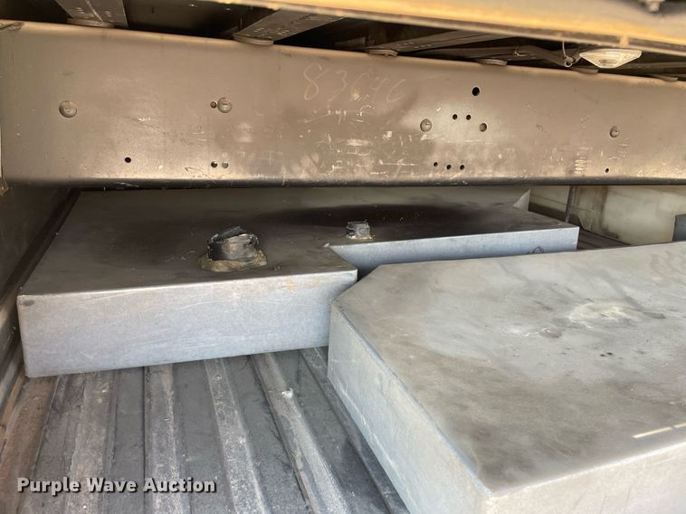 image for item NY9556 2009 Thomas Built Saf-T-Liner  bus