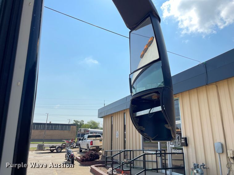 image for item NY9556 2009 Thomas Built Saf-T-Liner  bus