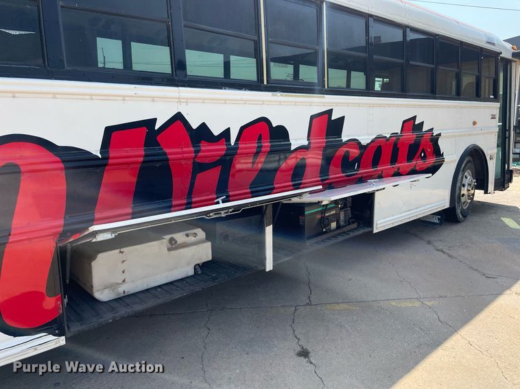 image for item NY9556 2009 Thomas Built Saf-T-Liner  bus