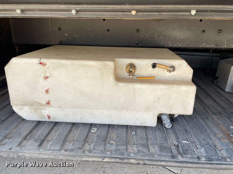 image for item NY9556 2009 Thomas Built Saf-T-Liner  bus