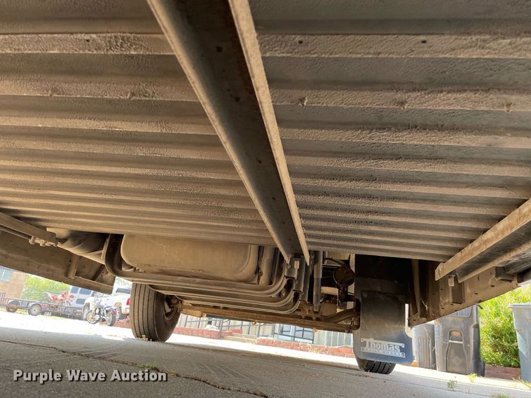 image for item NY9556 2009 Thomas Built Saf-T-Liner  bus