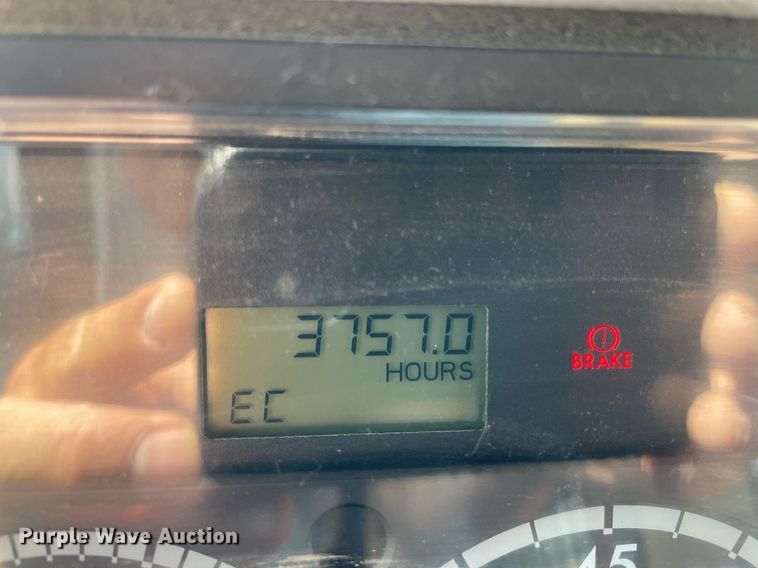 image for item NY9556 2009 Thomas Built Saf-T-Liner  bus