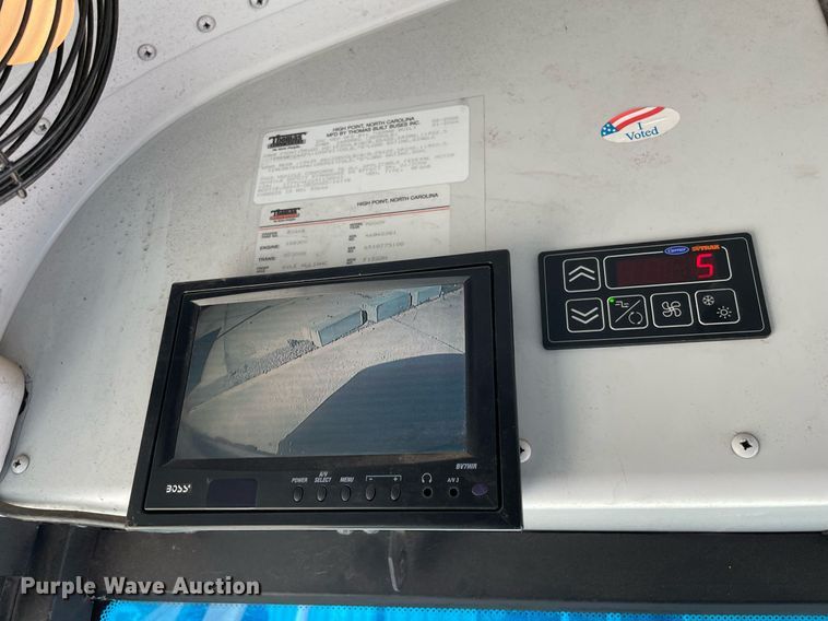 image for item NY9556 2009 Thomas Built Saf-T-Liner  bus