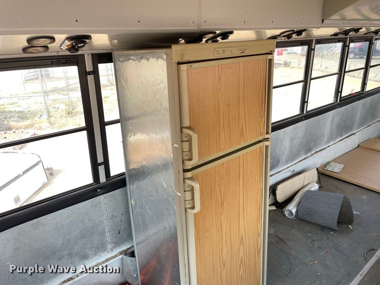 image for item NY9556 2009 Thomas Built Saf-T-Liner  bus