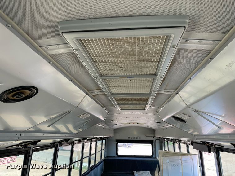 image for item NY9556 2009 Thomas Built Saf-T-Liner  bus